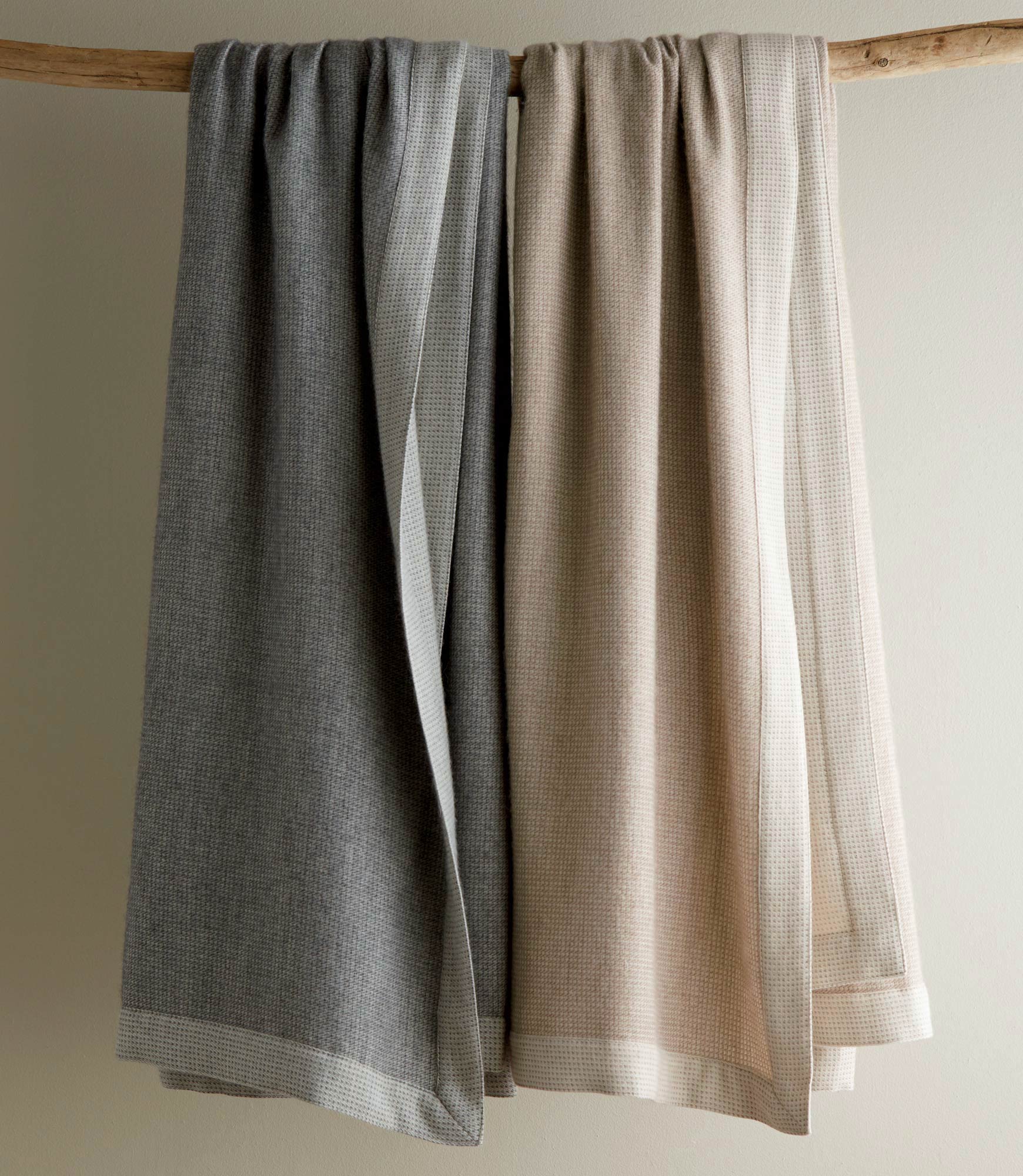 Angelo Reversible Blanket - Image 3