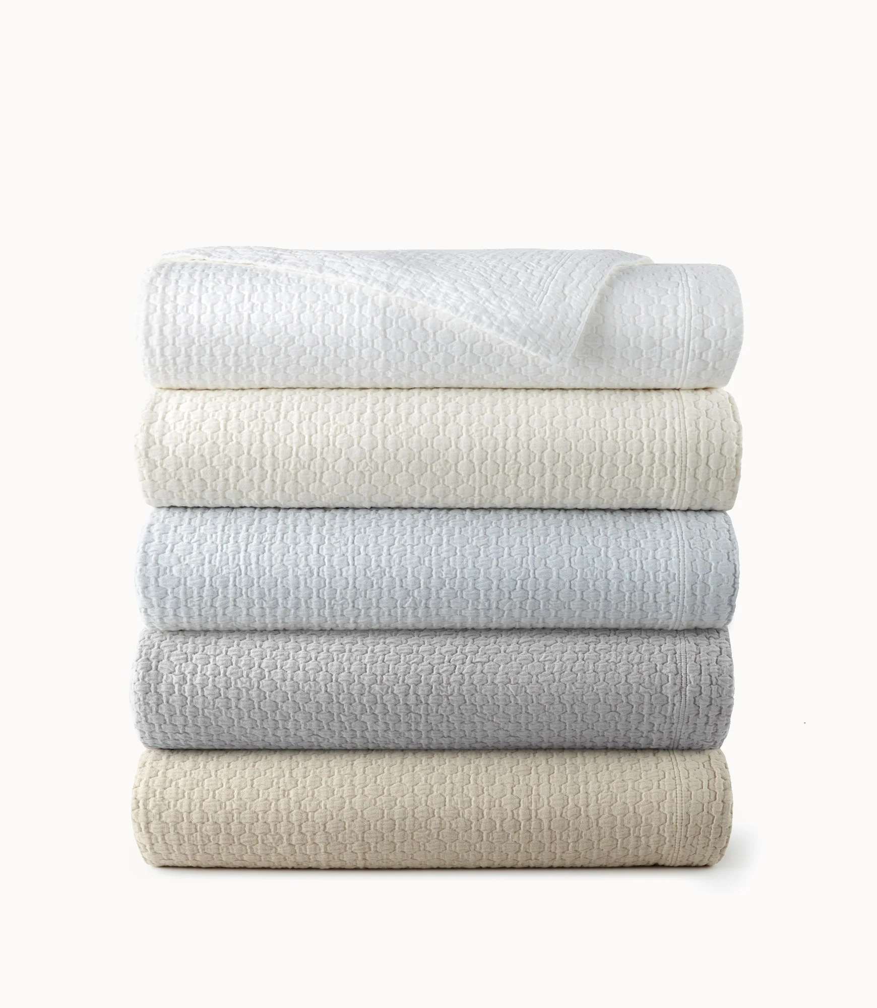 Juliet Matelassé Coverlet - Image 2