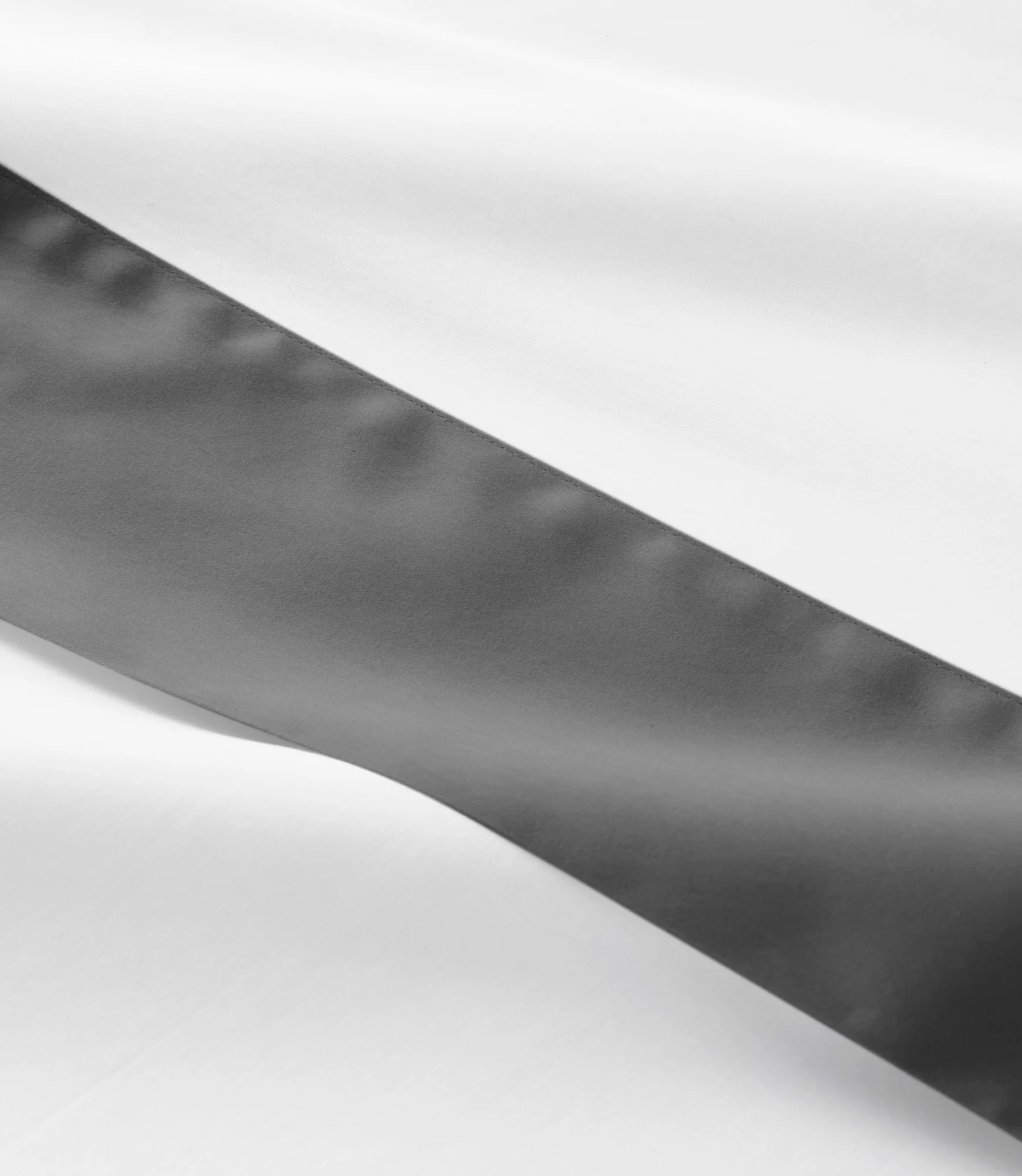 Modern Cuff Sateen Sheet Set - Image 3