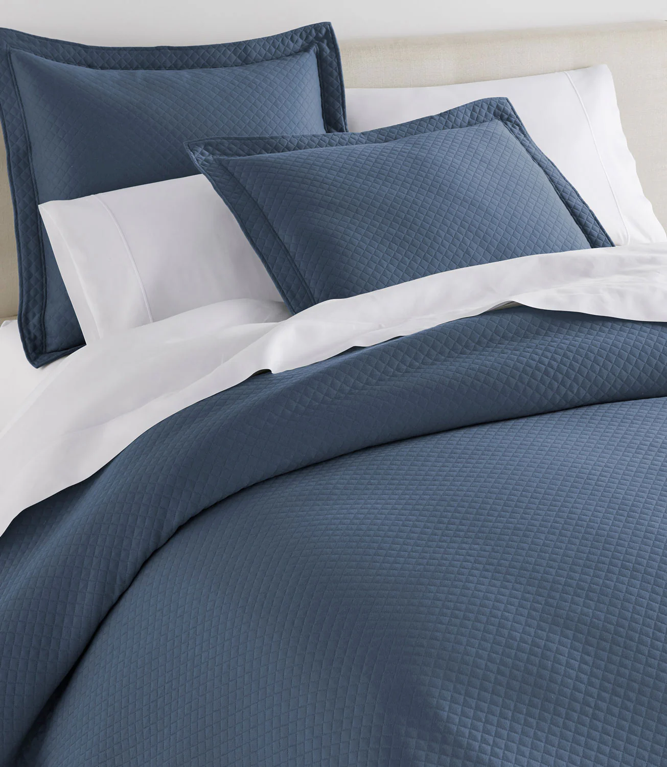 Oxford Matelassé Coverlet - Image 11