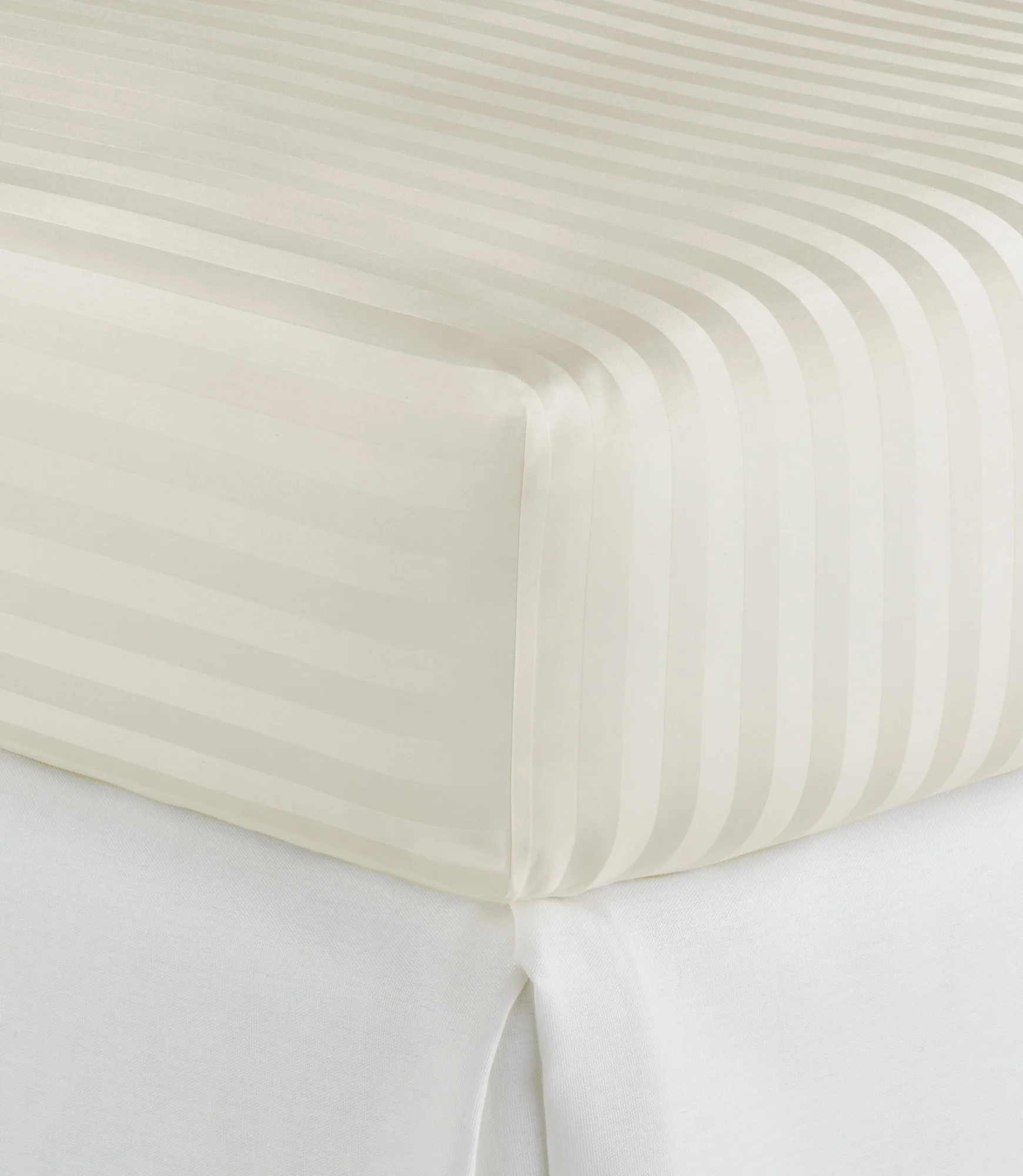 Soprano Stripe Sateen Fitted Sheet - Image 2